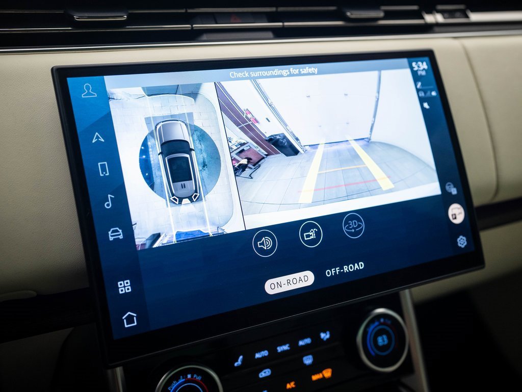 2022 Land Rover Range Rover SE photo 28