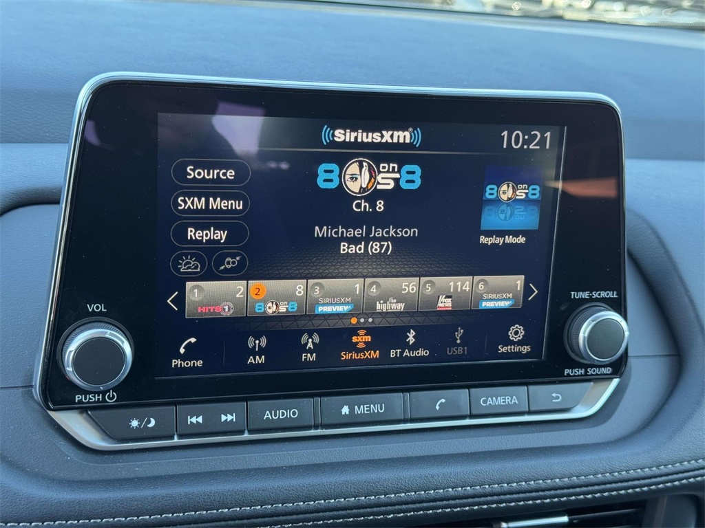 2024 Nissan Rogue SV photo 3