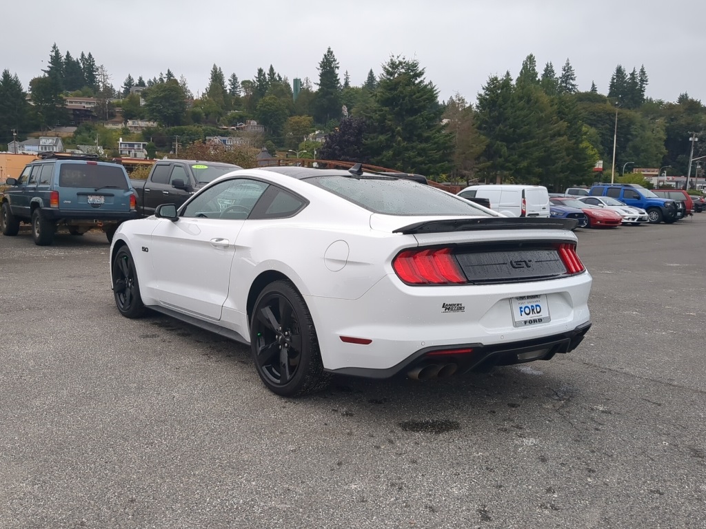 2022 Ford Mustang GT photo 16