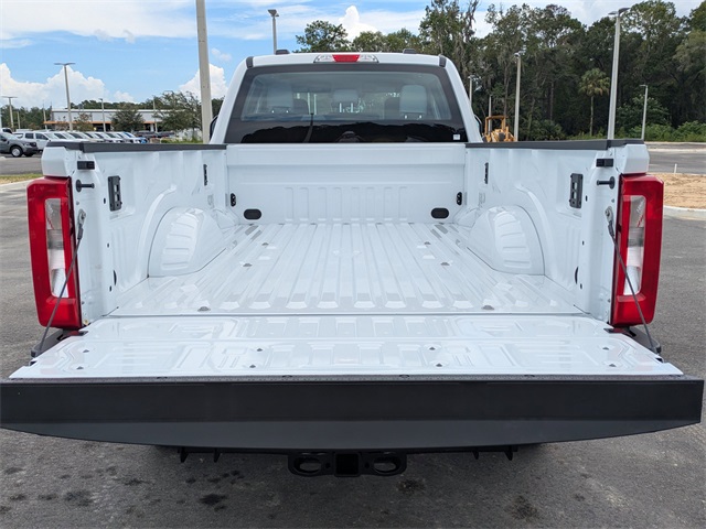 2026 Ford F-350 photo 13
