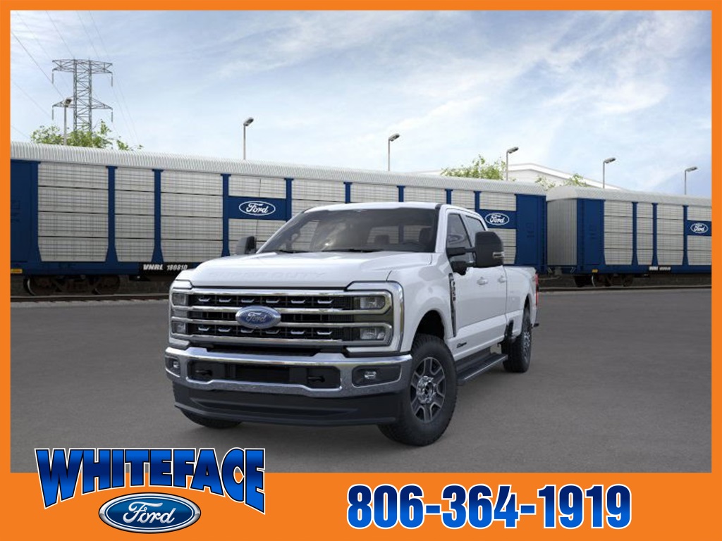 2026 Ford F-350 Lariat photo 2