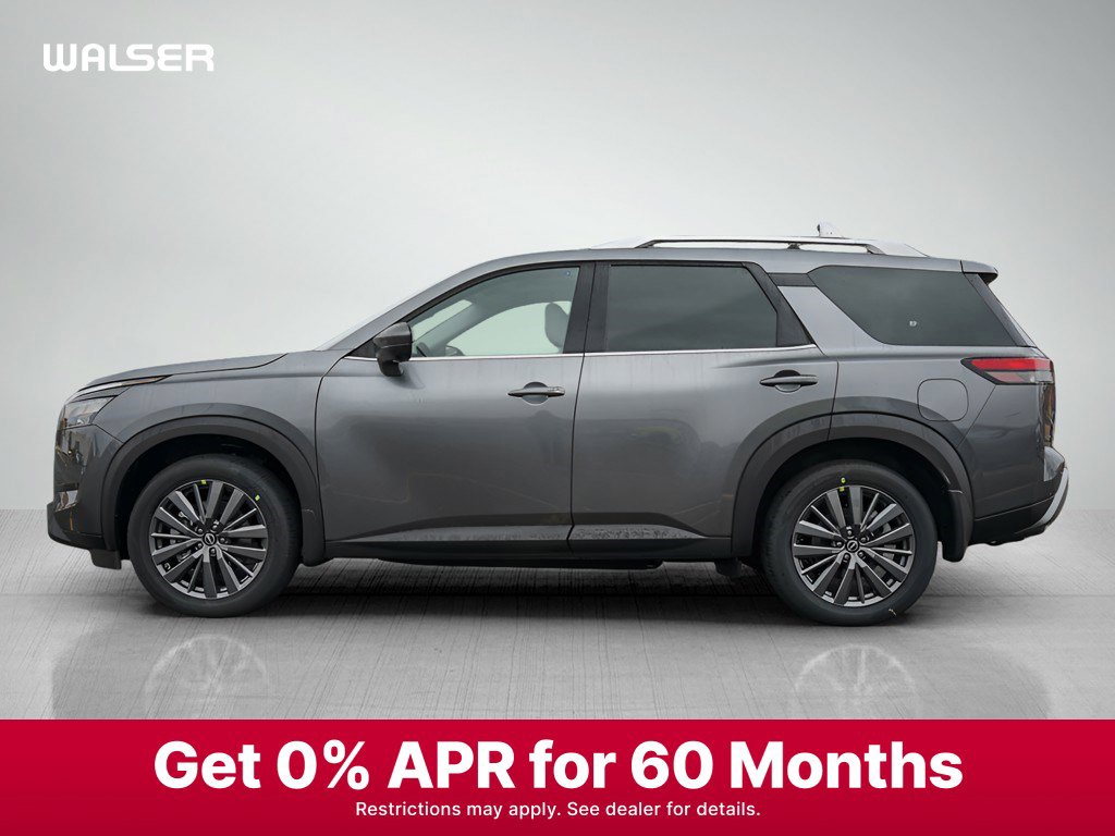 2025 Nissan Pathfinder SL photo 3