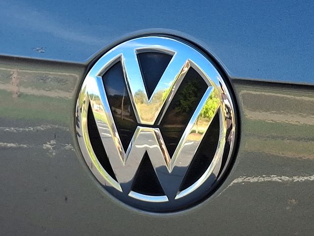 2018 Volkswagen Tiguan S photo 25