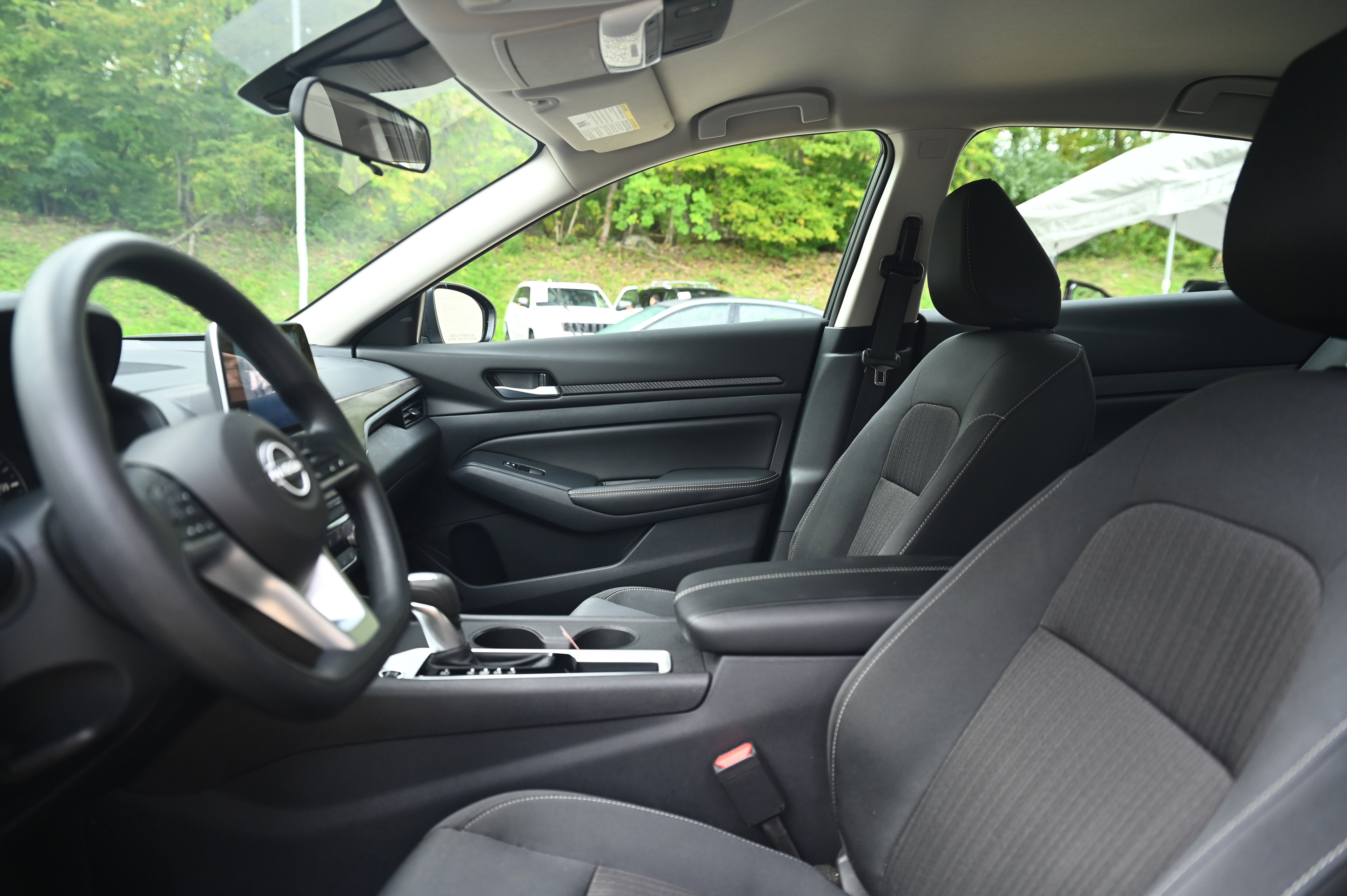 2025 Nissan Altima SV photo 19