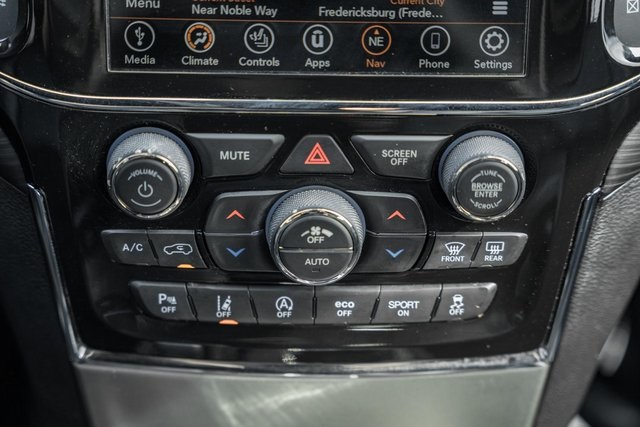 2021 Jeep Grand Cherokee Laredo photo 17
