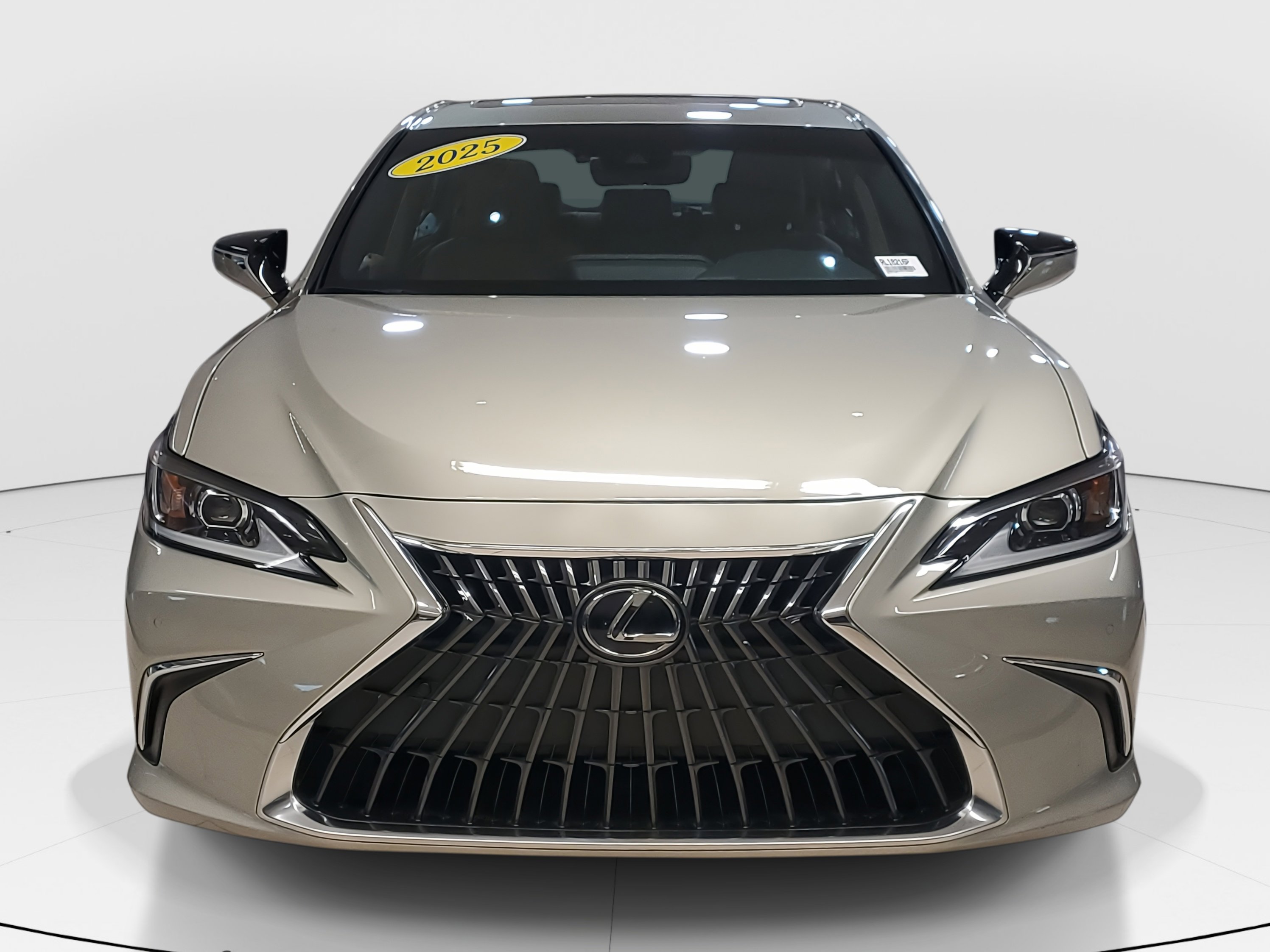 2025 Lexus ES 350 photo 3