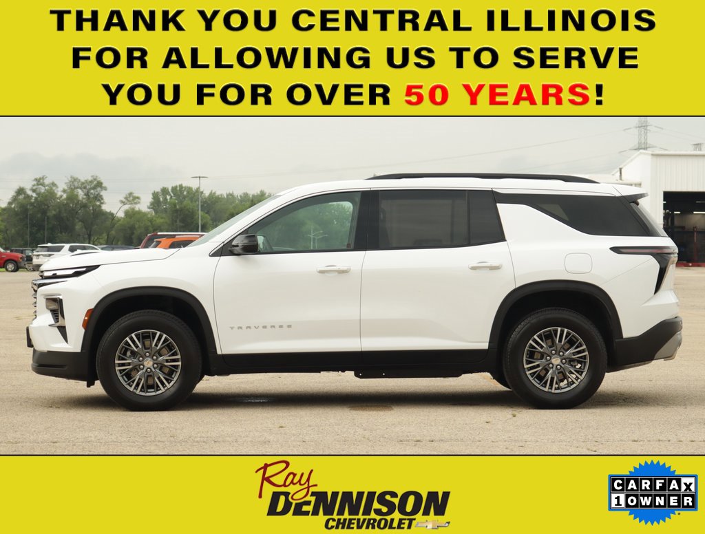 2025 Chevrolet Traverse photo 3