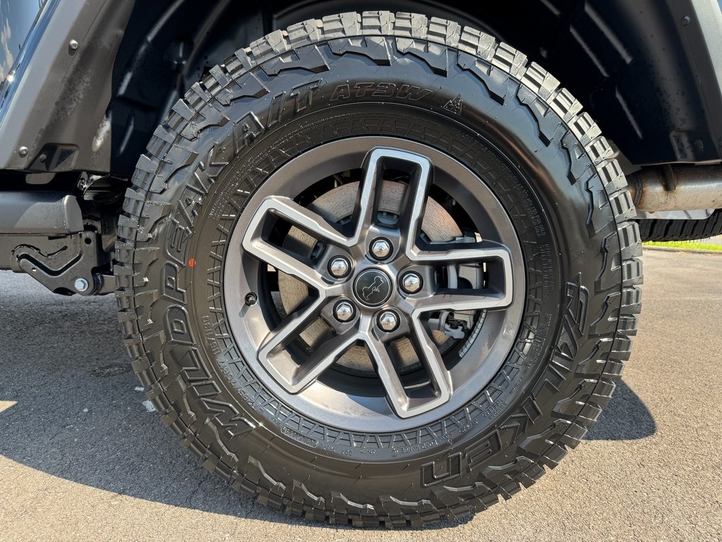 2025 Jeep Gladiator Mojave photo 8