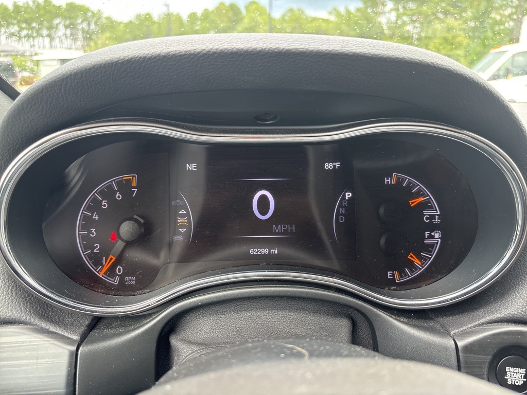 2020 Jeep Grand Cherokee Laredo Upland photo 30
