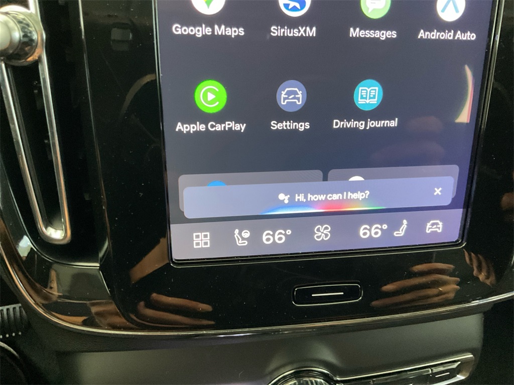 2026 Volvo XC40 AWD Plus photo 20