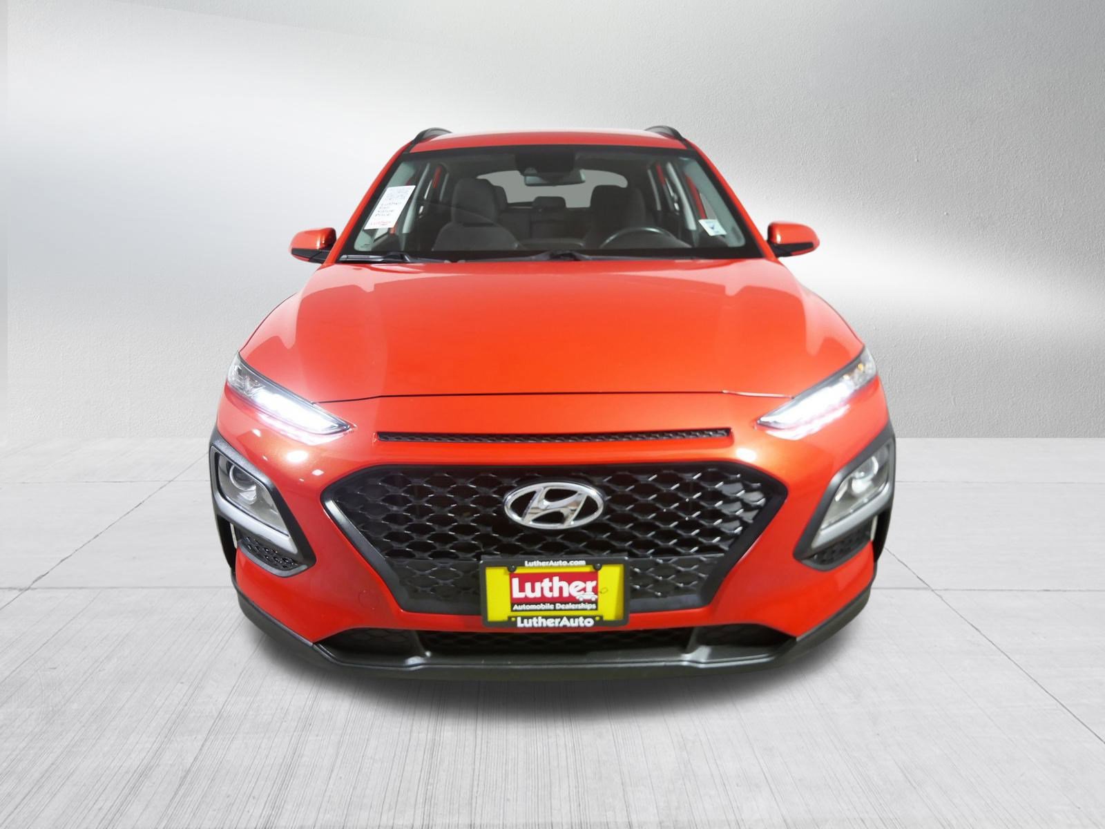 2019 Hyundai Kona SEL photo 2