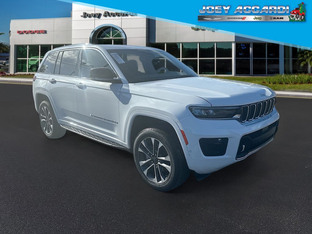 2025 Jeep Grand Cherokee Overland's photo