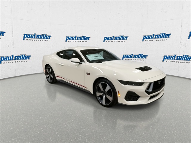 2025 Ford Mustang GT Premium photo 2