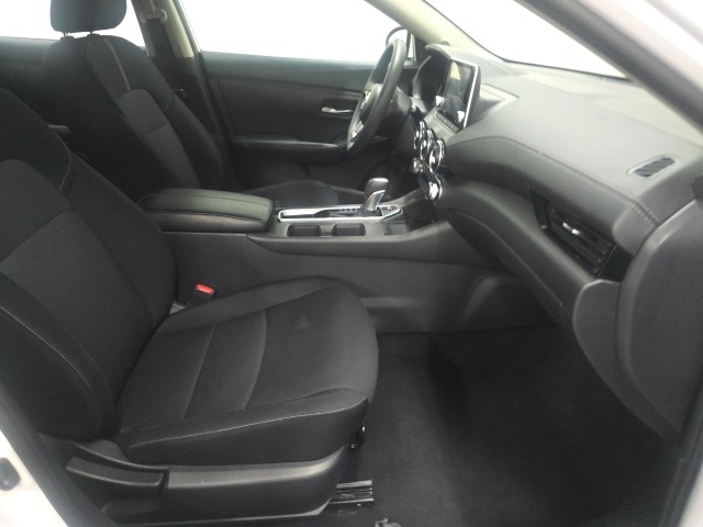2023 Nissan Sentra SV photo 3
