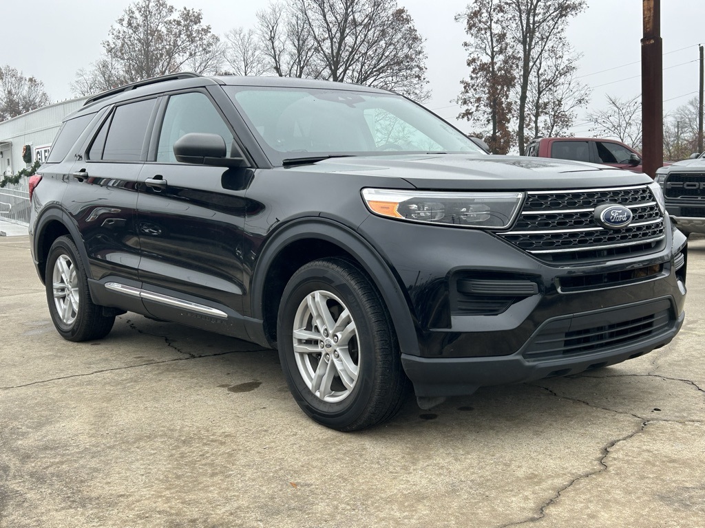 2023 Ford Explorer XLT photo 4
