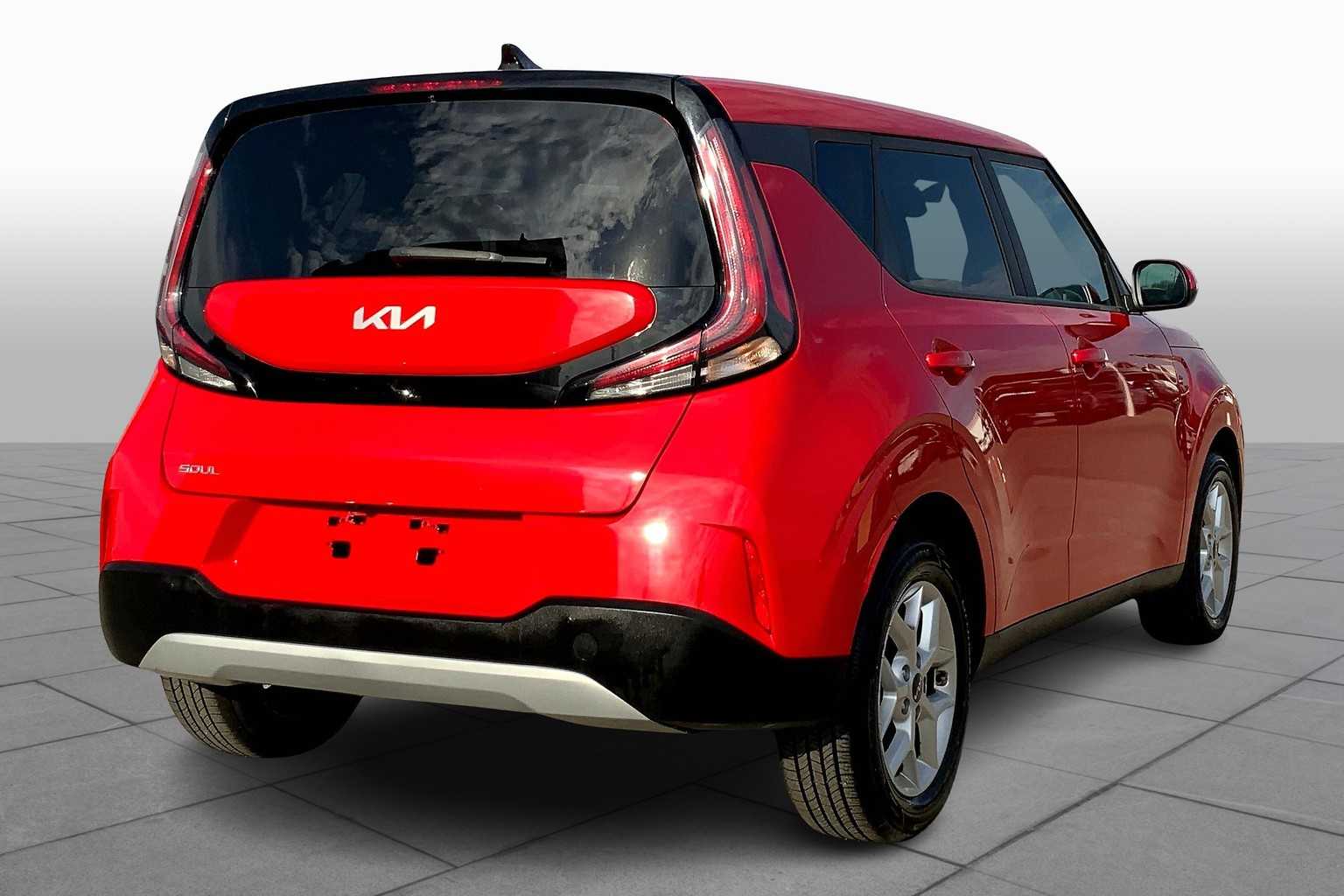 2023 Kia Soul LX photo 12