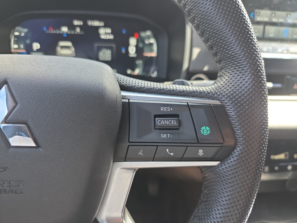 2023 Mitsubishi Outlander SE photo 15