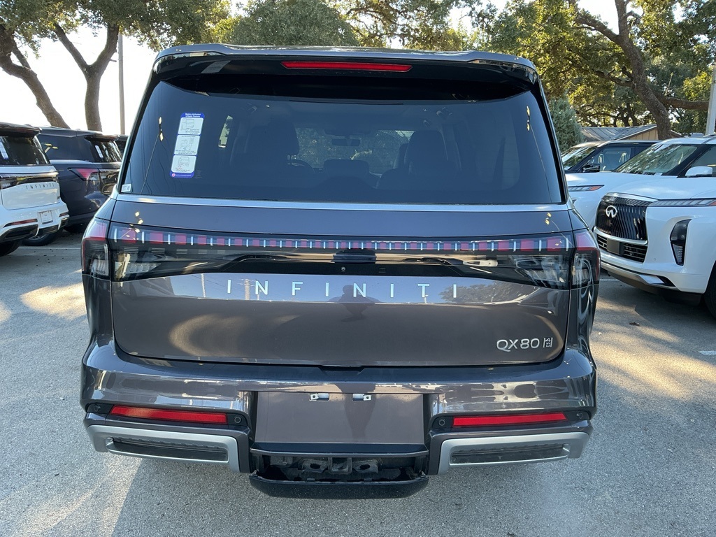 2025 Infiniti QX80 Luxe photo 4