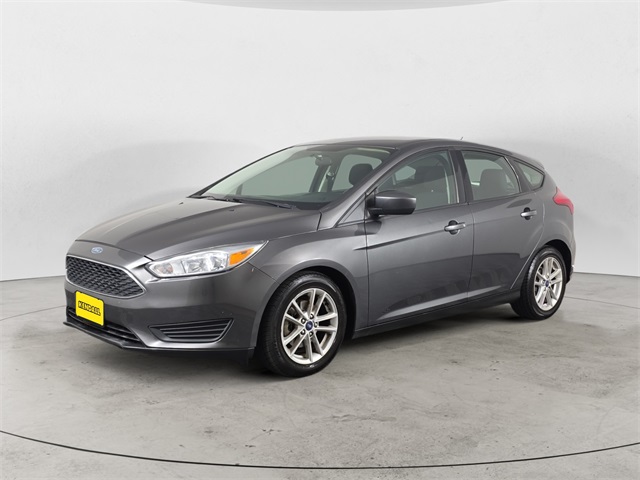 2018 Ford Focus SE's photo