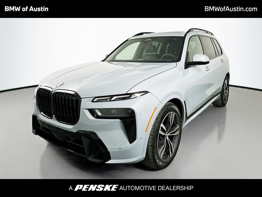 2025 BMW X7 40i's photo