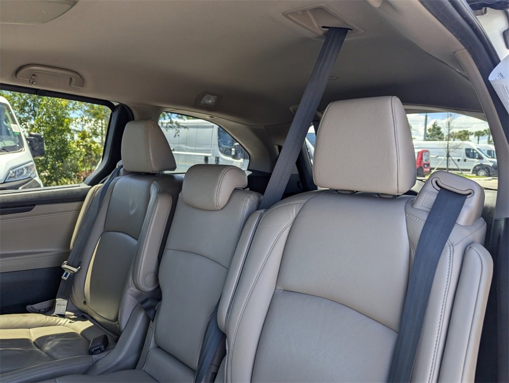 2020 Honda Odyssey EX-L photo 17