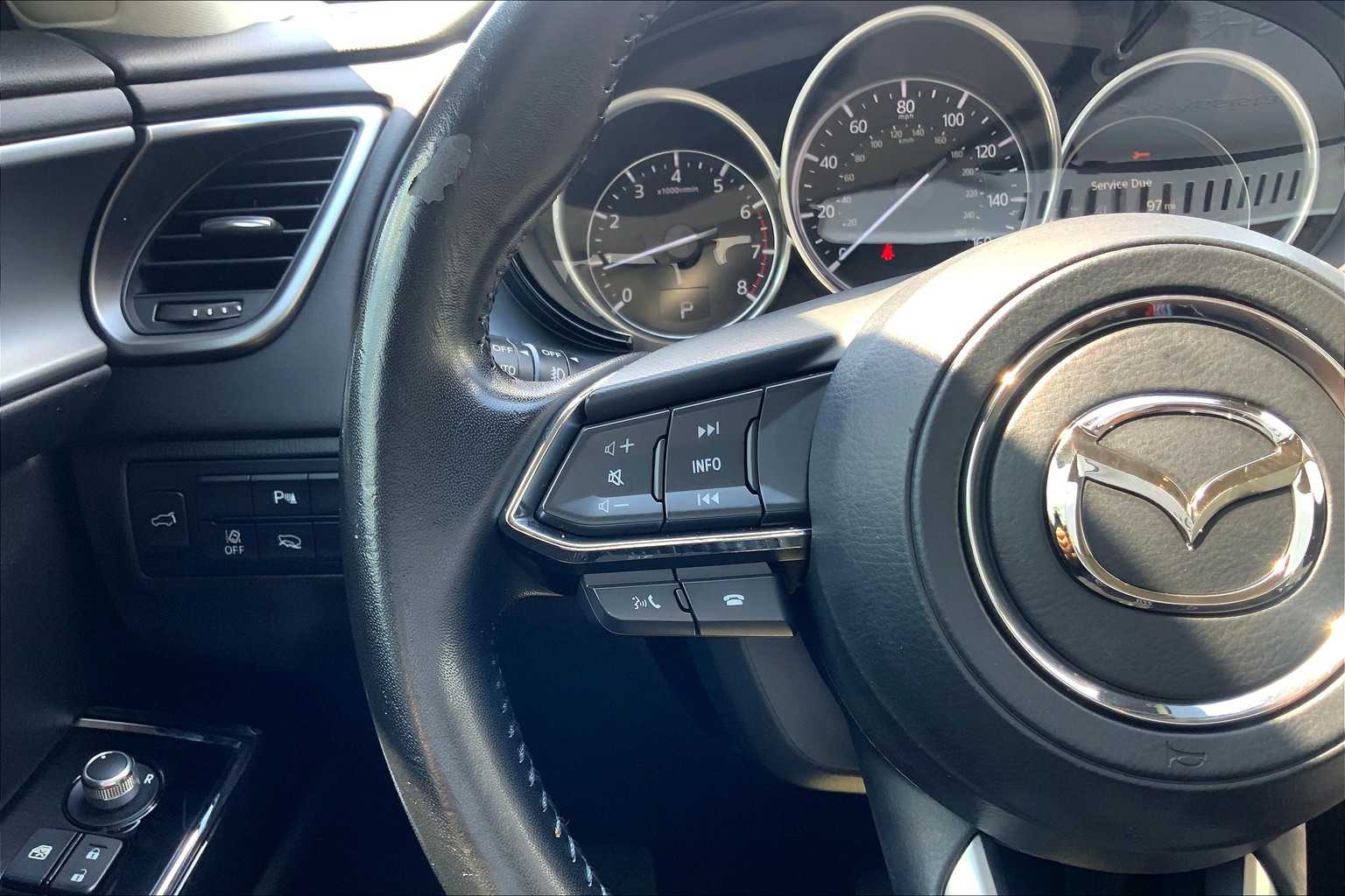 2022 Mazda CX-9 Touring photo 19