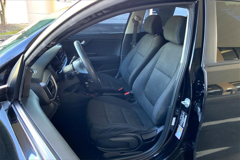 2022 Kia Rio LX photo 23