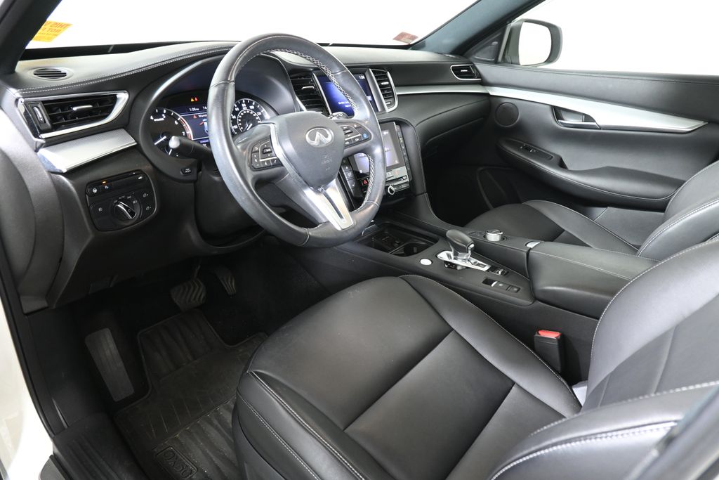 2021 Infiniti QX50 Luxe photo 4