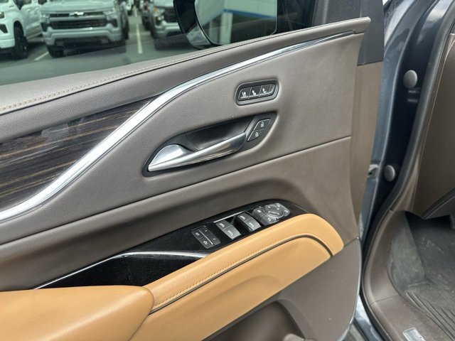 2021 Cadillac Escalade Premium Luxury photo 24