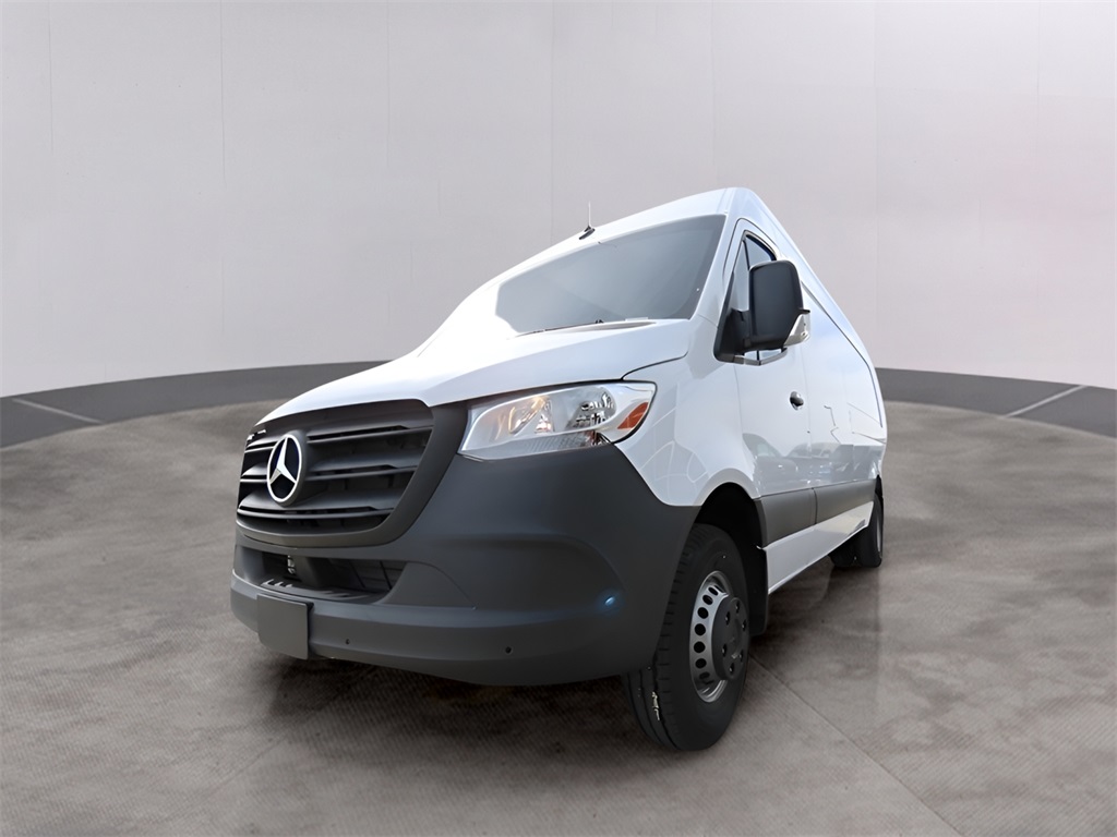 Used 2024 Mercedes-Benz Sprinter Cargo Van Base with VIN W1Y8ND3Y9RT172046 for sale in Kansas City