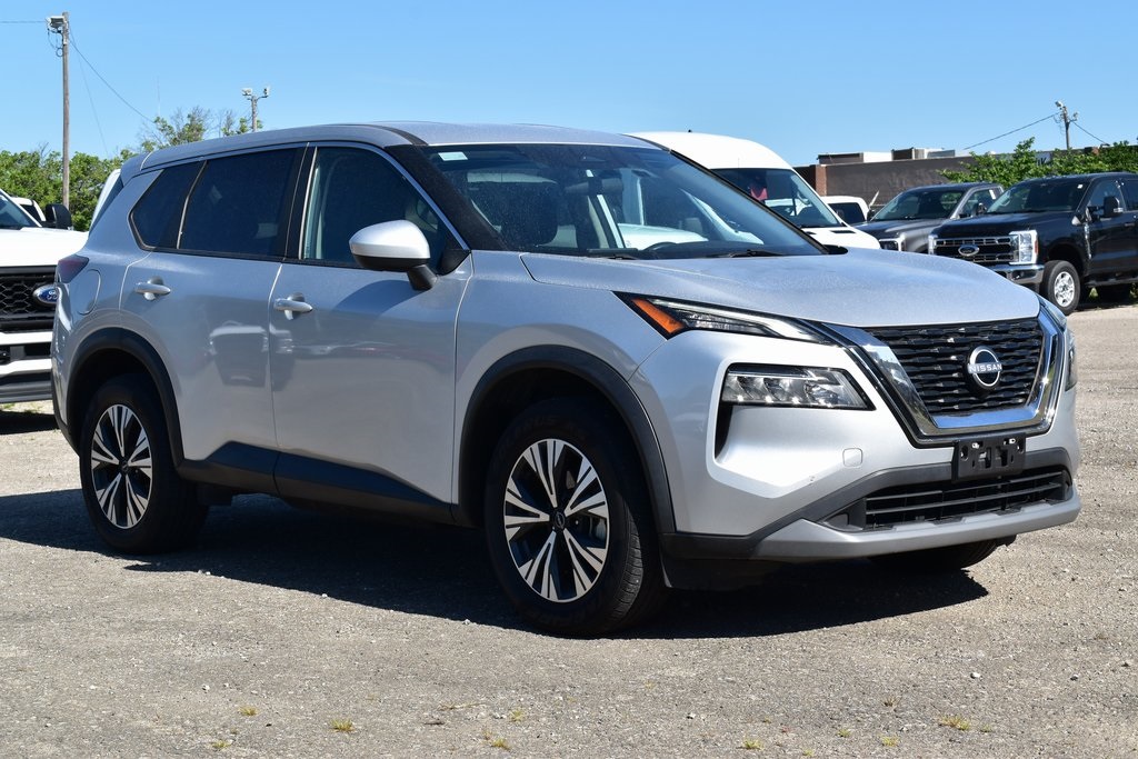 2023 Nissan Rogue SV photo 2