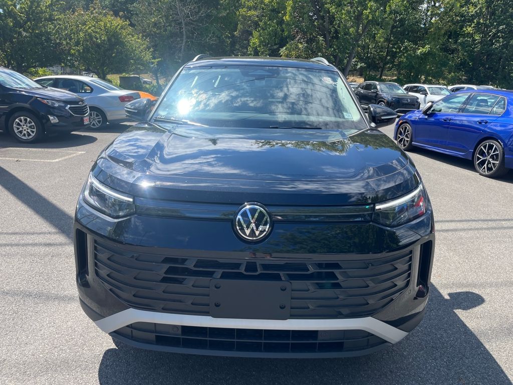 2025 Volkswagen Tiguan S photo 3