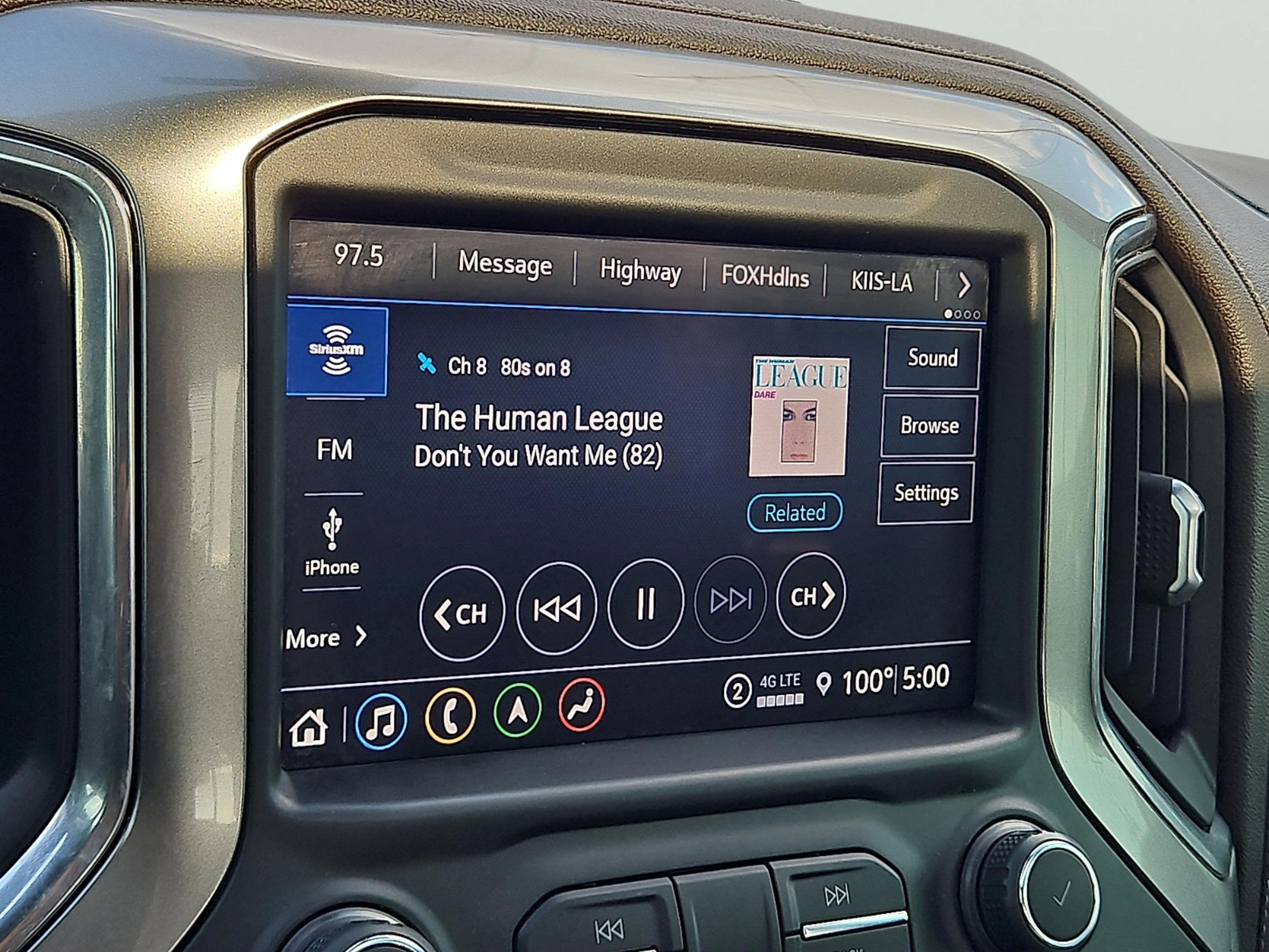 2021 Chevrolet Silverado LTZ photo 22