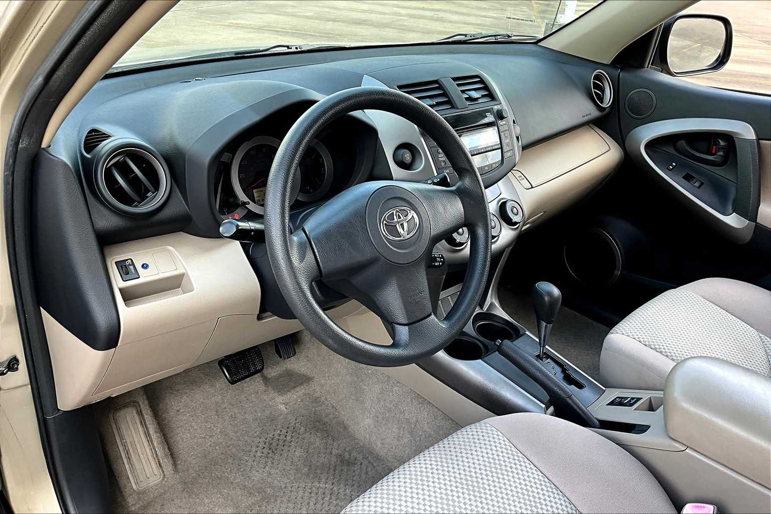 2008 Toyota RAV4 Sport photo 15