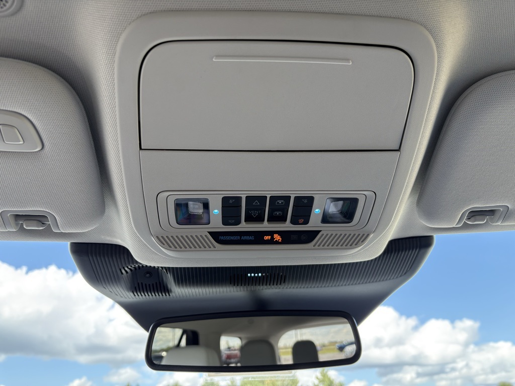 2025 Ford Explorer Platinum photo 4