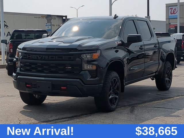 2023 Chevrolet Silverado 1500 Custom Trail Boss photo 2