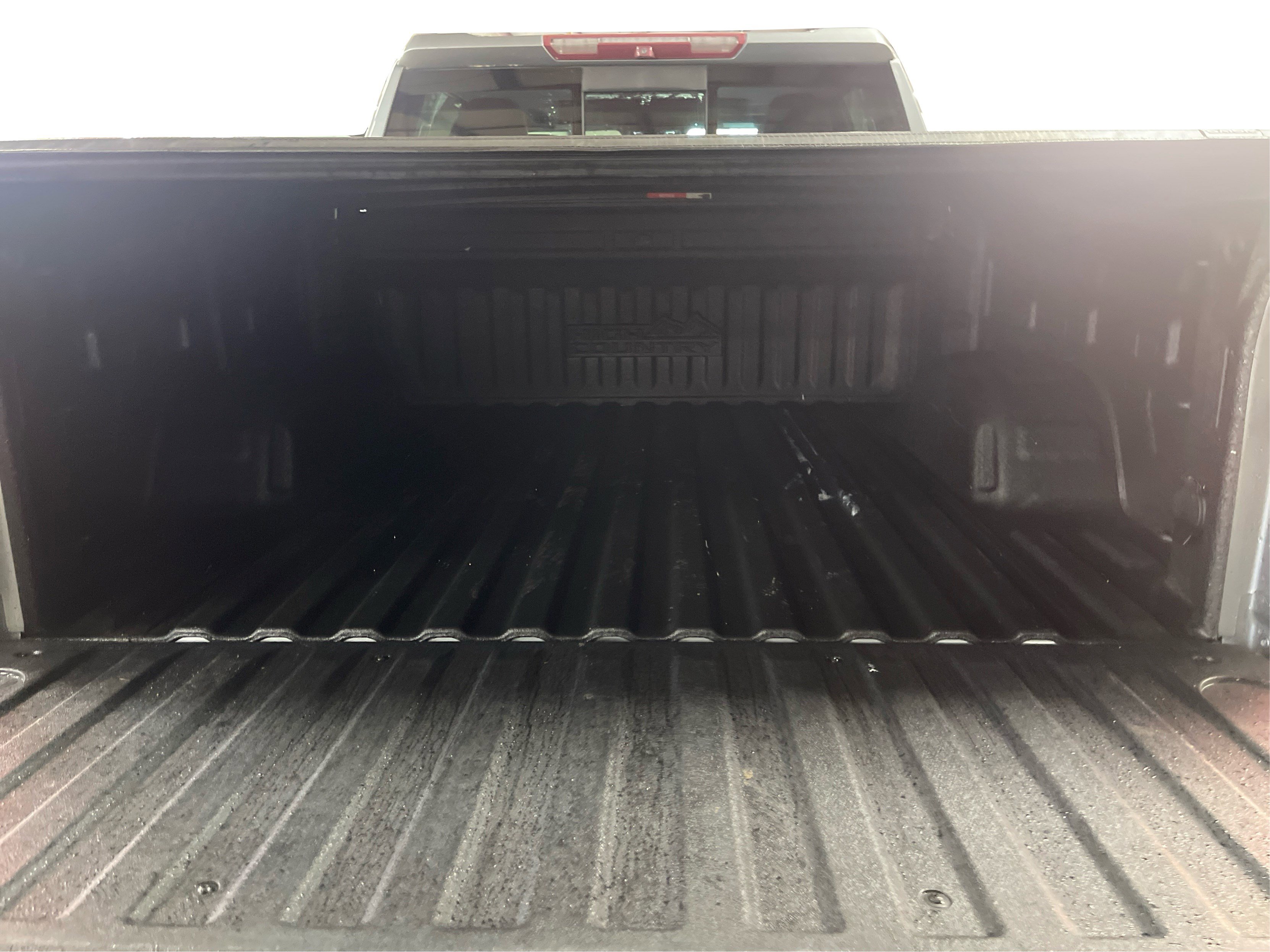 2019 Chevrolet Silverado 1500 High Country photo 19