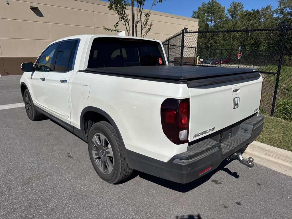 2019 Honda Ridgeline RTL-E photo 3