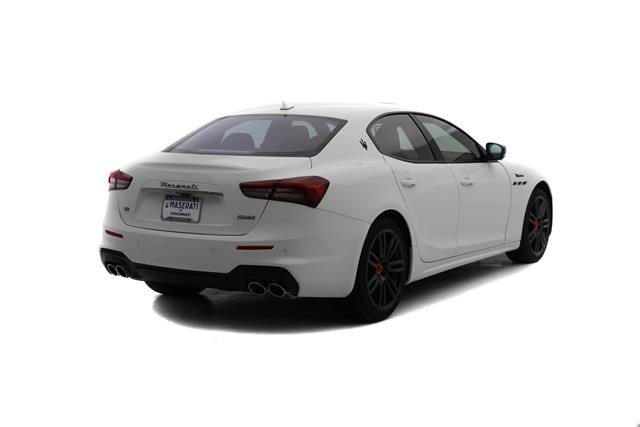 2024 Maserati Ghibli Modena photo 4