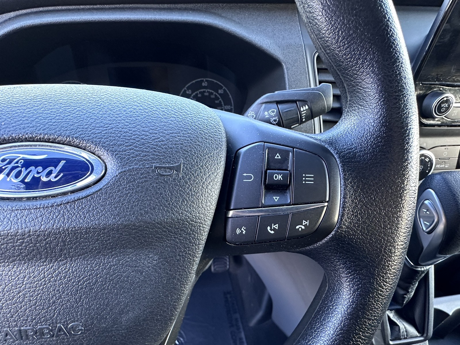 2021 Ford Transit Passenger XLT photo 19