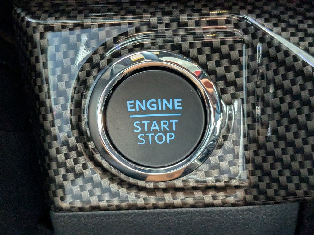 2025 Ford F-150 Lariat photo 18