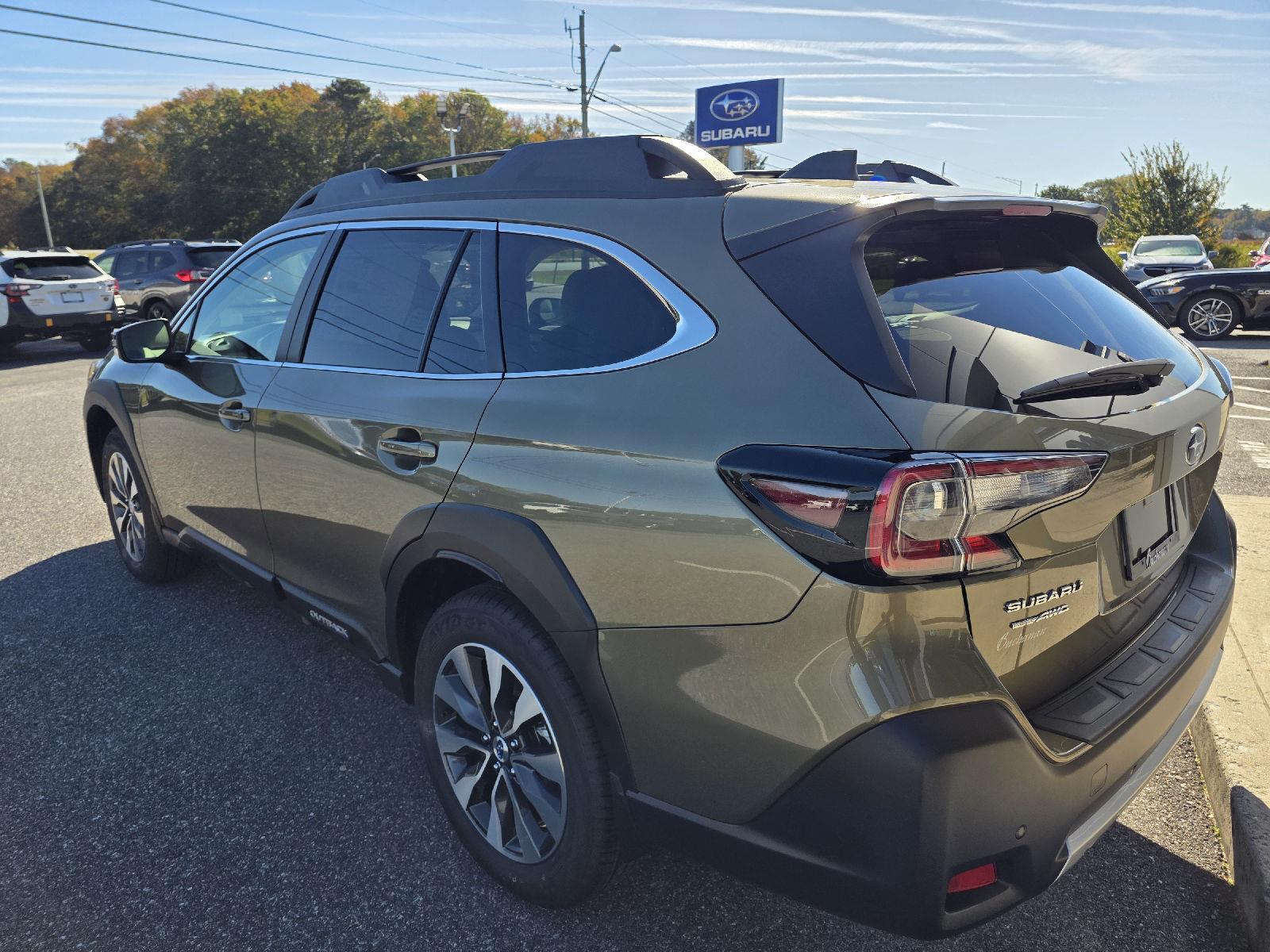 2025 Subaru Outback Limited photo 4