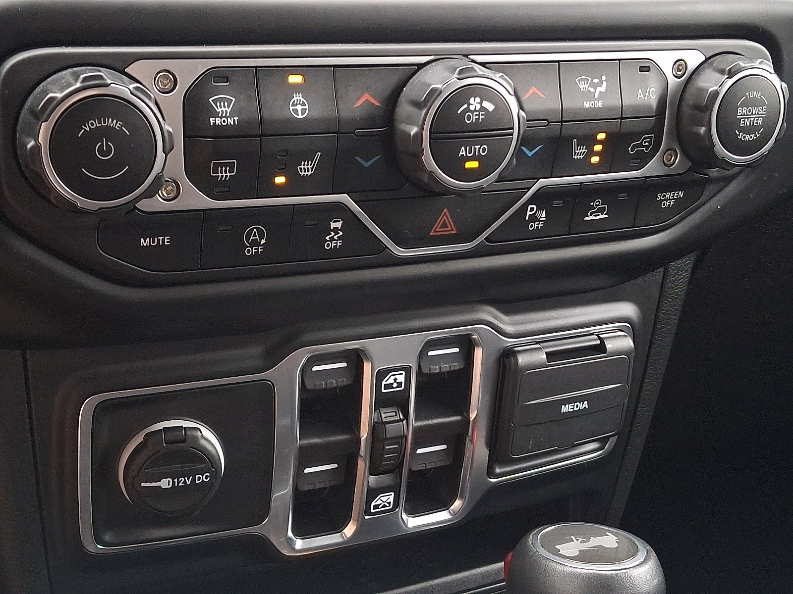 2023 Jeep Wrangler High Altitude photo 16