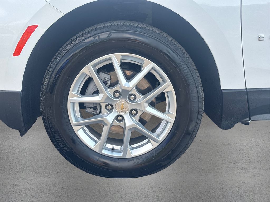 2022 Chevrolet Equinox LT photo 12