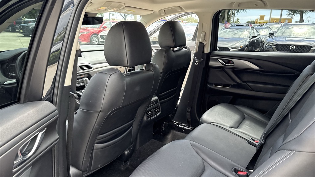 2023 Mazda CX-9 Touring photo 34