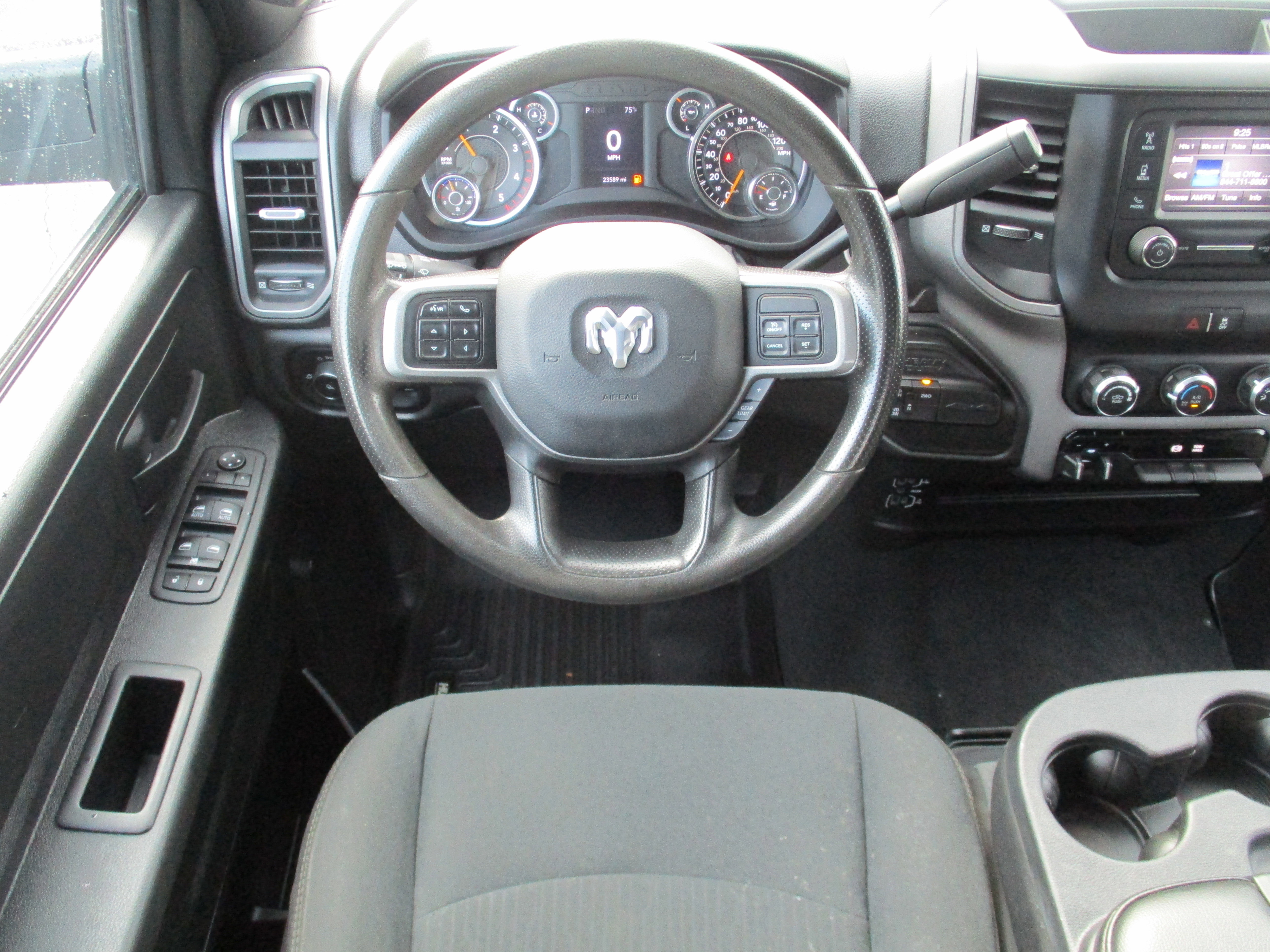 2022 Ram 3500 Tradesman photo 26