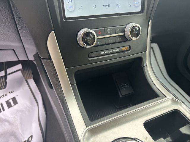2024 Ford Edge SEL photo 20