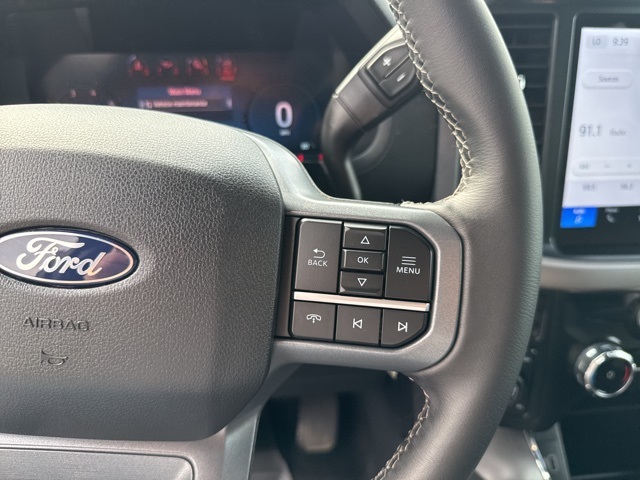 2025 Ford F-150 XLT photo 16