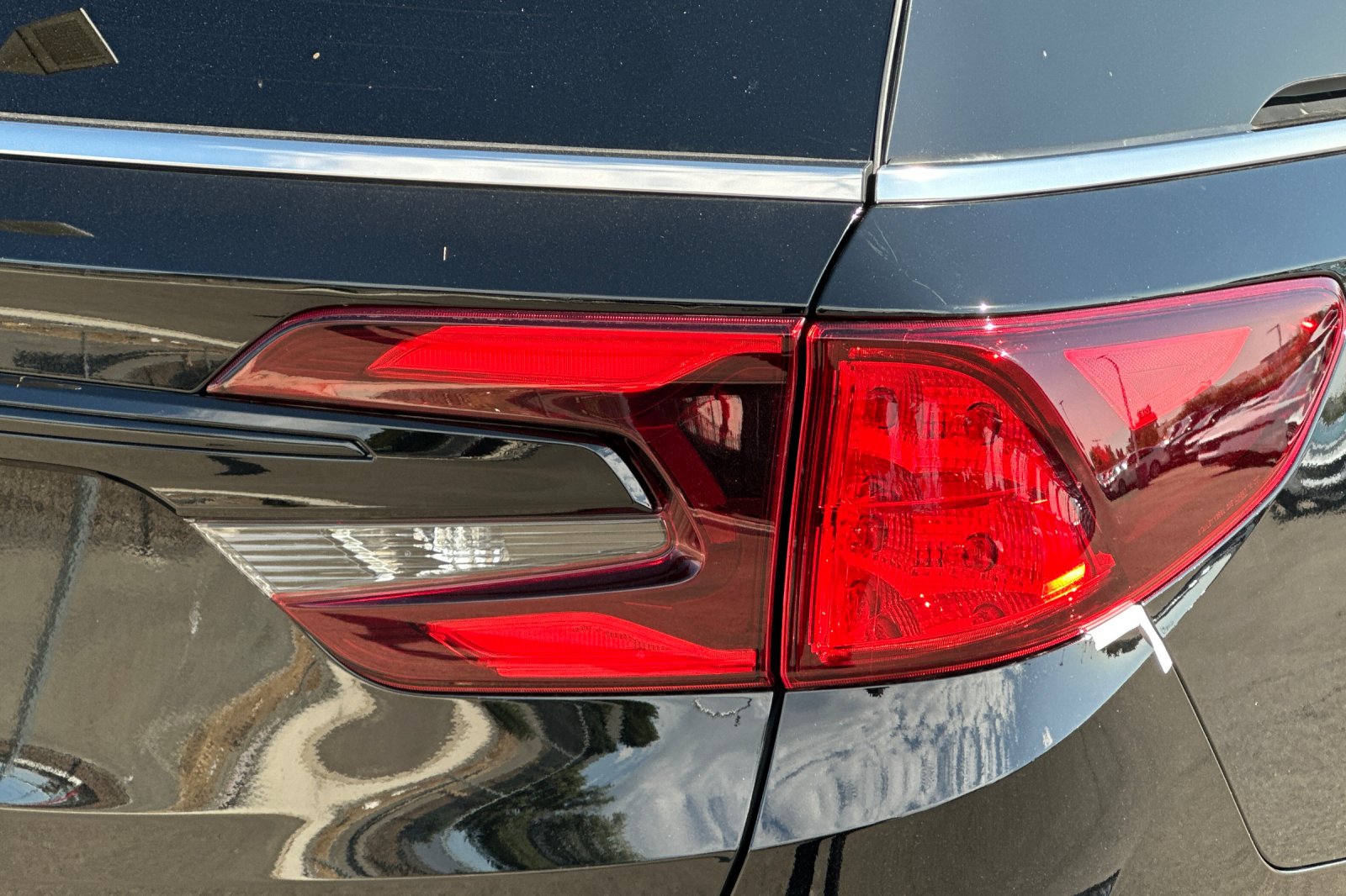 2026 Honda Odyssey Elite photo 32