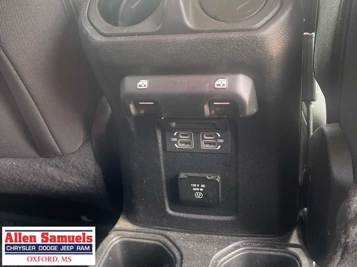 2023 Jeep Gladiator Overland photo 17